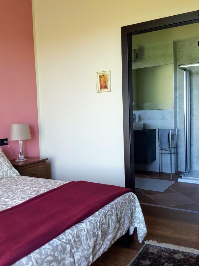 La Terrazza Sui Vigneti-Rovescala Bed & Breakfast San Damiano al Colle Exterior photo