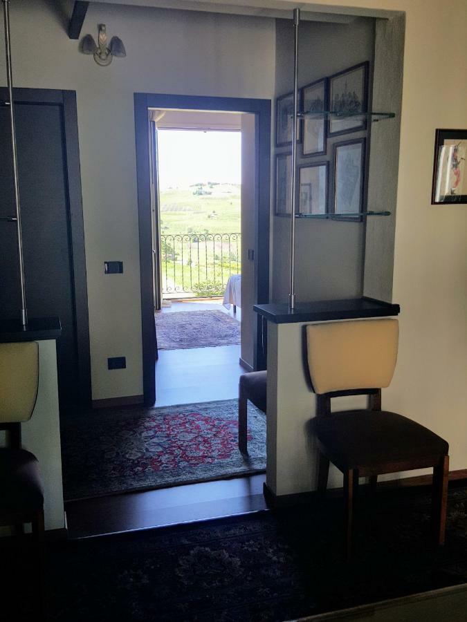 La Terrazza Sui Vigneti-Rovescala Bed & Breakfast San Damiano al Colle Exterior photo