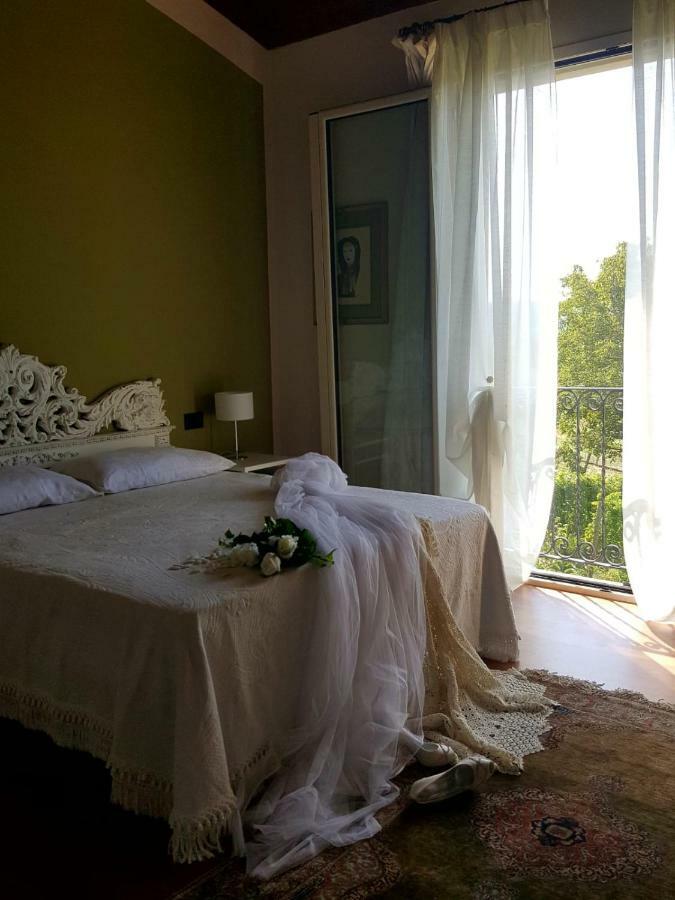 La Terrazza Sui Vigneti-Rovescala Bed & Breakfast San Damiano al Colle Exterior photo